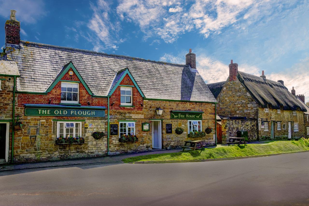 The Old Plough Hotel Oakham Exterior foto